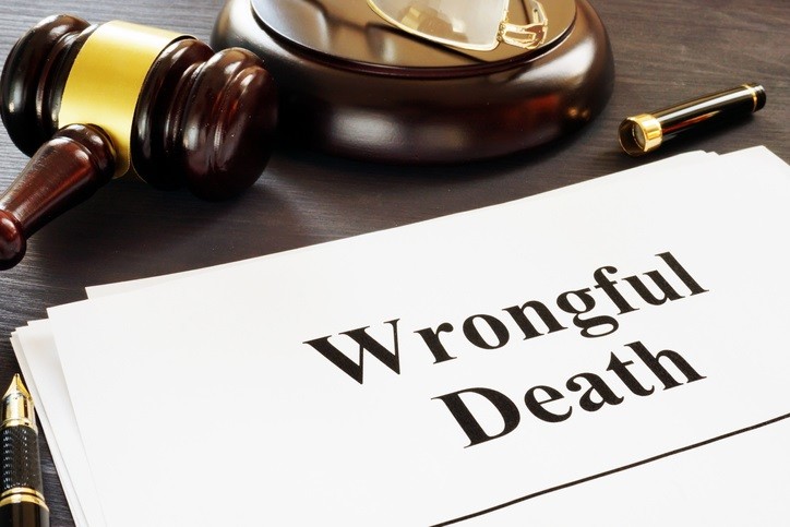 Who can file a wrongful death lawsuit in California?